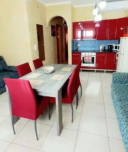 With Pool Gozo Għajnsielem