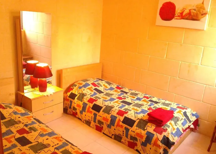 With Pool Gozo Lejlighed Għajnsielem