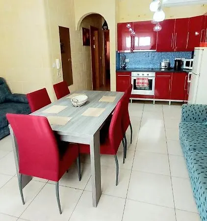 With Pool Gozo Għajnsielem