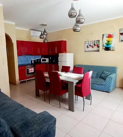 With Pool Gozo * Għajnsielem