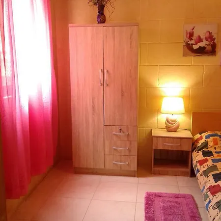 Appartement With Pool Gozo