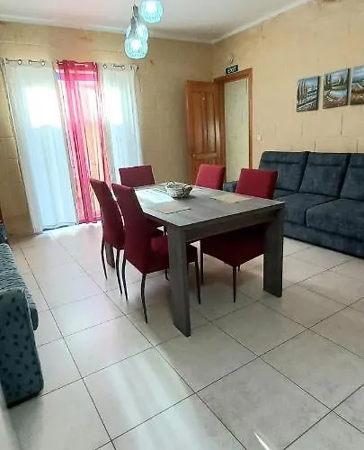 With Pool Gozo Apartamento