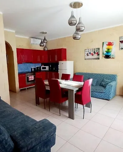 With Pool Gozo * Ghajnsielem