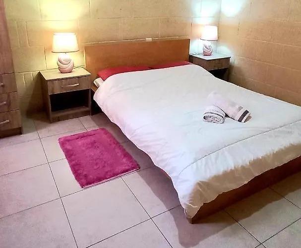 With Pool Gozo Apartamento Ghajnsielem